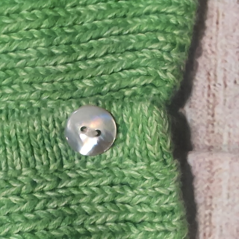 L.L. Bean Women's Green Knit Cotton Button Front Cardigan Size M - Picture 4 of 10